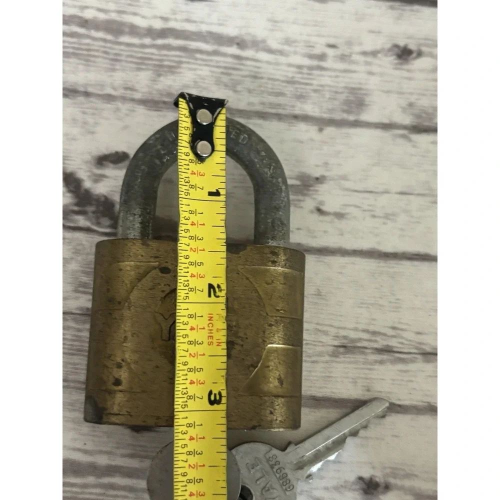 YALE Padlock With Original 2 Keys Works Great Vintage Brass Lock USA 3
